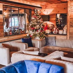 hotel-du-mont-charvin.hotels-rhonealpes.com/